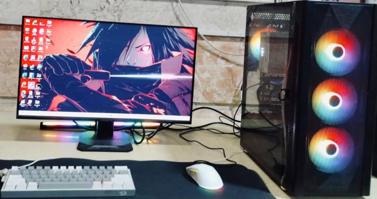 سيت اب pc مواصفات ممتازه و نظافه فول (للمراوس) فقط مع واحد من ذني الاجهزه اهم شي يكون نظيف و بطاريه جيده :
ريد ماجك 11 برو 
هونر ماجك 8 برو 
كلاكسي s25 الترا
شاومي 15 الترا 
----------
المواصفات :-
CPU - CORE I5 12400F 
CPU COOLER RGB غازي لون ابيض
GPU - RTX 3050 8G GALAX
MB - ASUS B760M PLUS 
RAM - 16G 3200 T-FORCE RGB
HARD1 - M.2 NVME 250GB SAMSUNG EVO 970
HARD2 - HDD 1TB TOSHIBA  
CASE - GALAX 4FAN RGB 
-----------
الملحقات :-
الشاشه : GIGABYTE 200HZ FHD IPS 25
الماوس : FANTECH RGB احترافي لون ابيض
الكيبورد : REDRAGON FIZZ RGB لون ابيض 
ماوس باد FANTECH 
----------
مكاني بغداد - الحريه
رقمي ***********
