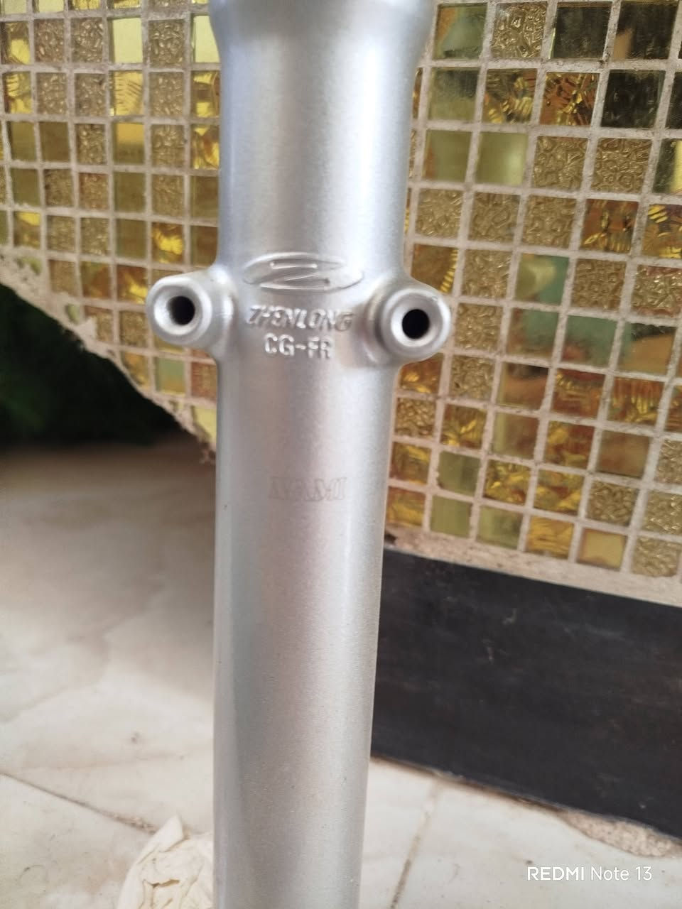 للبيع صدر امامي نامه الاصلي ودبلات خلفيه دايون اصليات جبتهن وما شديتهن 
السعر 75 الف جدد بالكارتون 

 ***********
