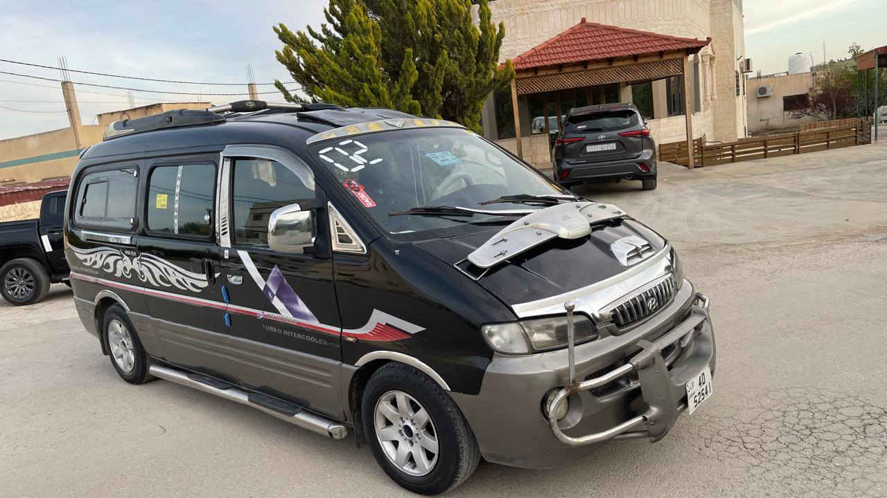 هونداي ستركس
موديل 2002
مرخص سنه كامله
السعر 3600
ماتور 2500ccتيربو  فحصه 60
قير عادي جيــــــــــد
بككــــس جيــــــــــد
الفحص 
جيد..جيد...جيد... قصعة (ملاحظات عادية)
دهان وكالة ولا حبة معجون جناب مسطرة قفل مركزي  على سرعة 40 غرفة الشركة  اصلي ميكانيك ممتاز هيئه اماميه وخلفية جديده
اكسسوارات كاملة السعر 3600
السعر مغري     للاستفسار {{0772427357}}


**إذا كنت صاحب هذا الإعلان وتريد حذفه لأي سبب، رجاءا أرسل رسالة إلى الدعم الفني**