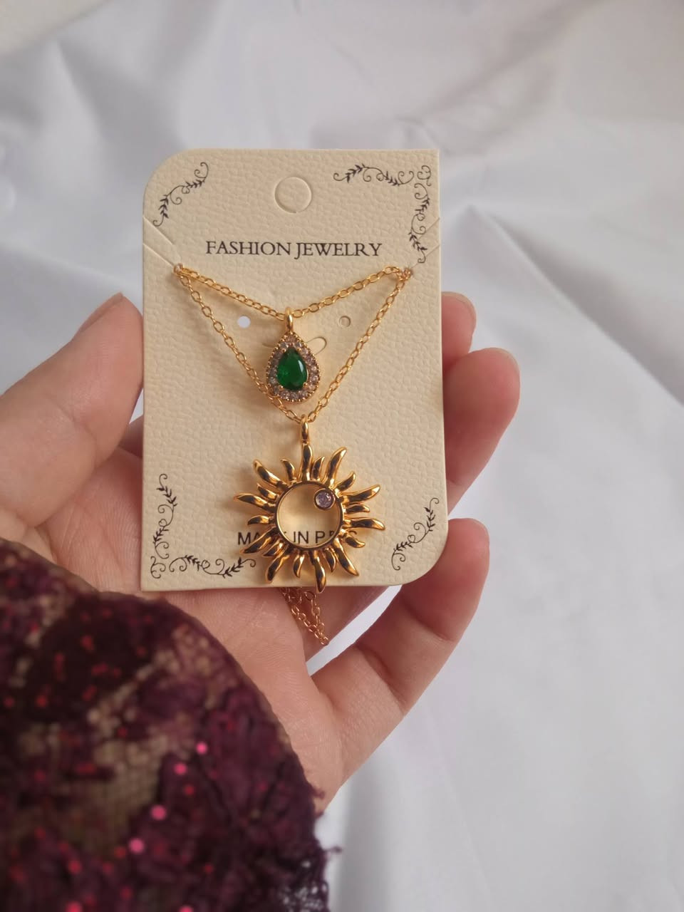 قلادة الشمس الترند 😍🌞
قلادتين بالكارت
طلاء ثابت ضمان 😌
لإنكِ تستاهلين الافضل💫
متوفر توصيل لجميع محافظات العراق
توصيل داخل القاسم 1000


**إذا كنت صاحب هذا الإعلان وتريد حذفه لأي سبب، رجاءا أرسل رسالة إلى الدعم الفني**