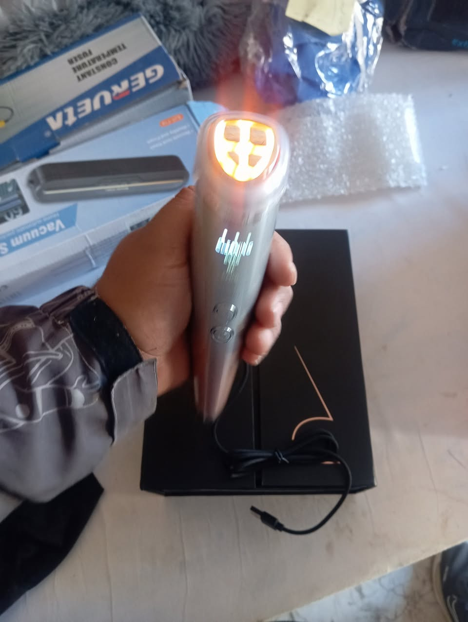 جهاز مال تجاعيد 
قيم بلي يرضي الله وبل عافيه


**إذا كنت صاحب هذا الإعلان وتريد حذفه لأي سبب، رجاءا أرسل رسالة إلى الدعم الفني**