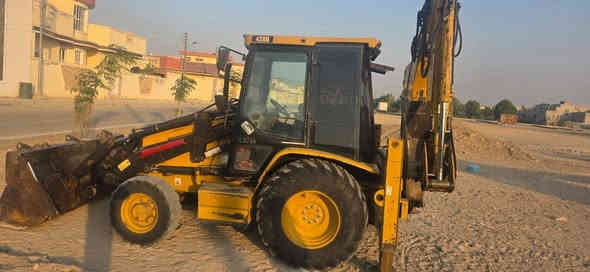 السلام عليكم للبيع حفاره كتر موديل 2002 رقم سليمانيه تحويل مكينه جاهزه ميه بالميه برغي ما عايزه
السعر ١٥٠ وبيه مجال
***********  عمر
