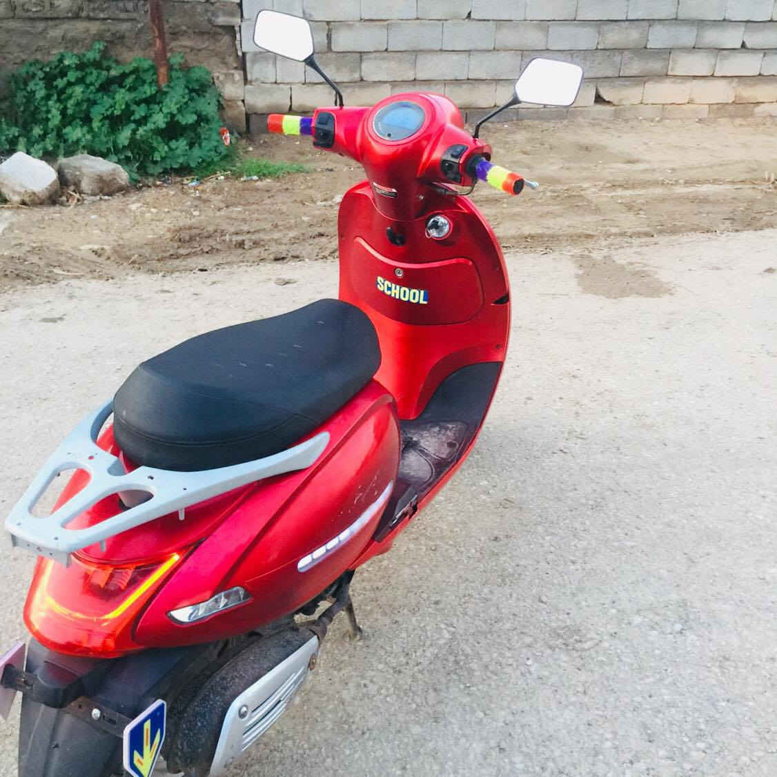 سلام عليكم
دراجه عبدالحليم كلاسك
سرعه 120
كيج كهربائي كله شغال 
محرك مكفول 
كهربائيات كلها شغاله لايت عالي ناصي دبل اشاره
نكره سلف 
للبيع او للمراوس 
الشراي خاص 
مكاني تقاطع الامام عبدالله بن علي


**إذا كنت صاحب هذا الإعلان وتريد حذفه لأي سبب، رجاءا أرسل رسالة إلى الدعم الفني**