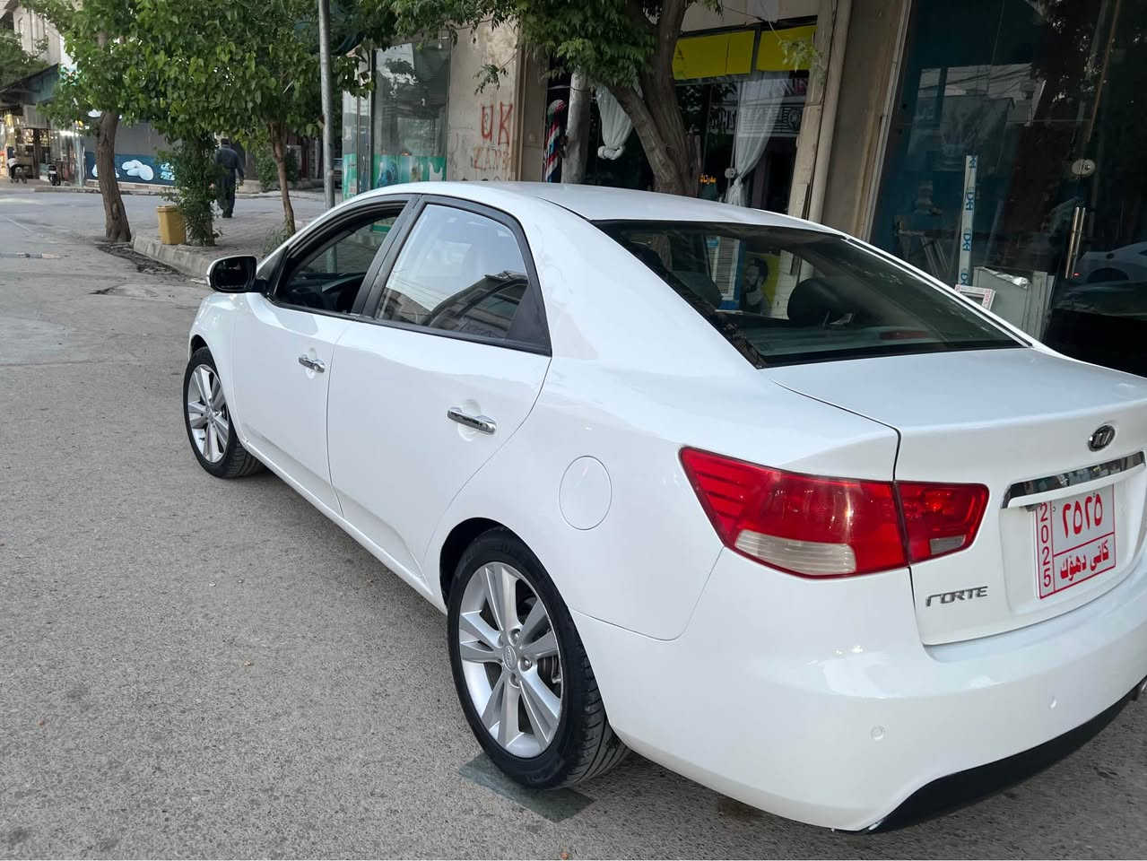 /سه ودا فروشتن 🌺سيرا تو ٢٠١١فول موا سه فات به س سلايت نيه هه موگياني به شه رت 
ته بريت ساردوگه رم 
كوشن هيته ر
به سمه 
شاشه 
سه ياره كه بروا وه يه 
كودي بو كراوه 
سه و دا فروشتن 
*********** بشدار, السليمانية
