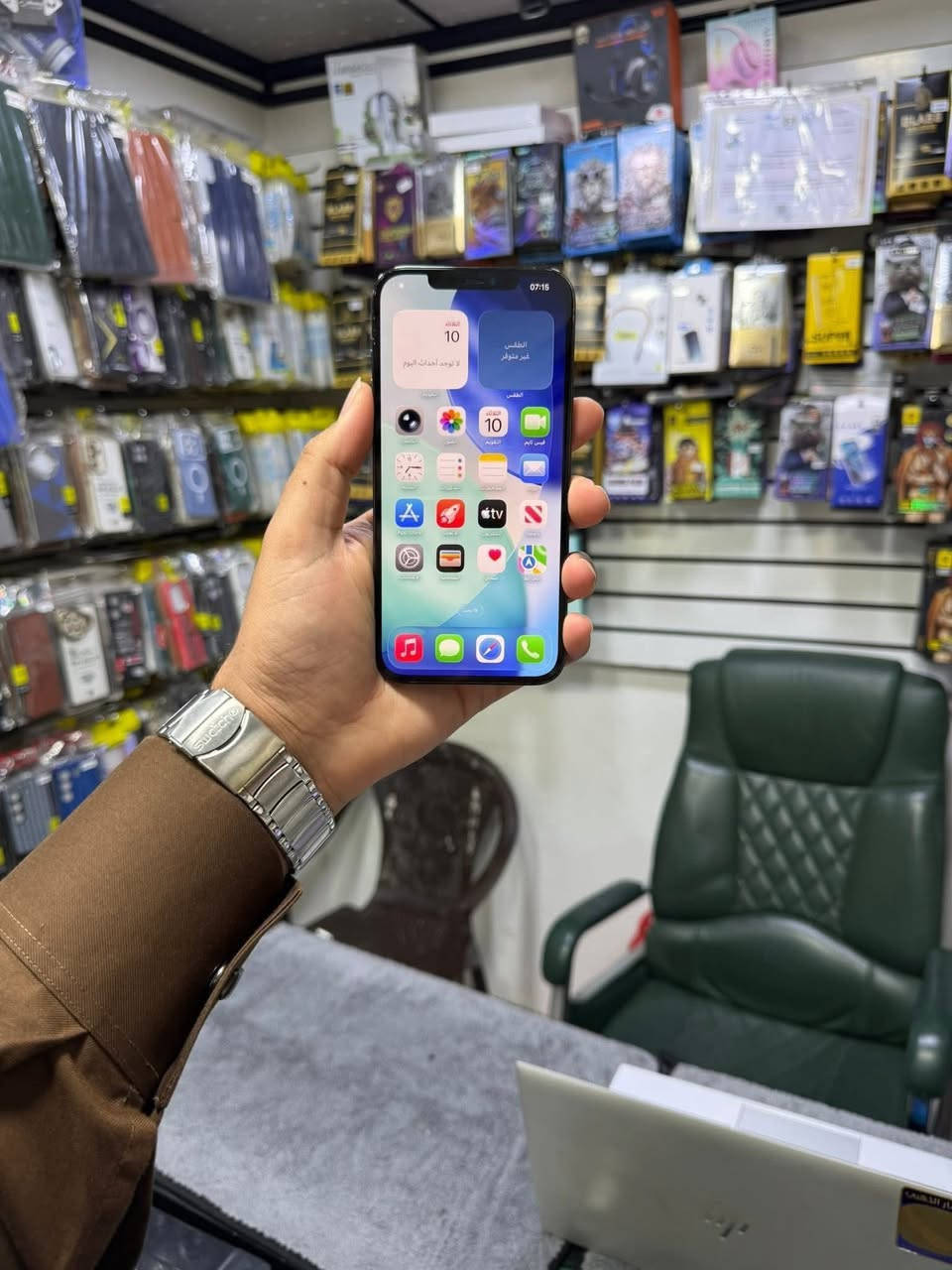 للبيع فقط
12 برو ماكس 

جهاز نظيف وشرط كلو شغال مبدل كامرا قطعة اصلية من ابل  وحاسبة نورمال بدون غراض 

ذاكرة 128 

بطارية 95‎%‎

دبل سيم 

نموذج M

شراي تعال خاص او اتصل 

***********

***********

سعرو 425
