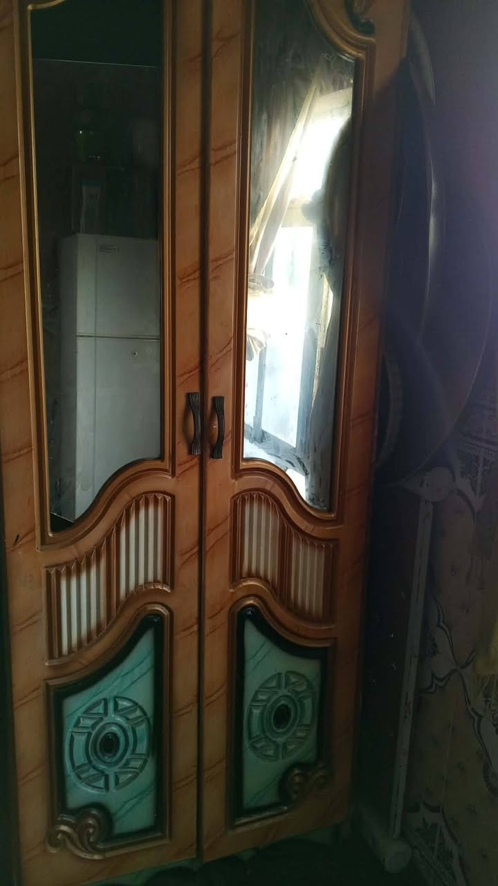 السلام عليكم غرفه خشاب للبيع ***********
