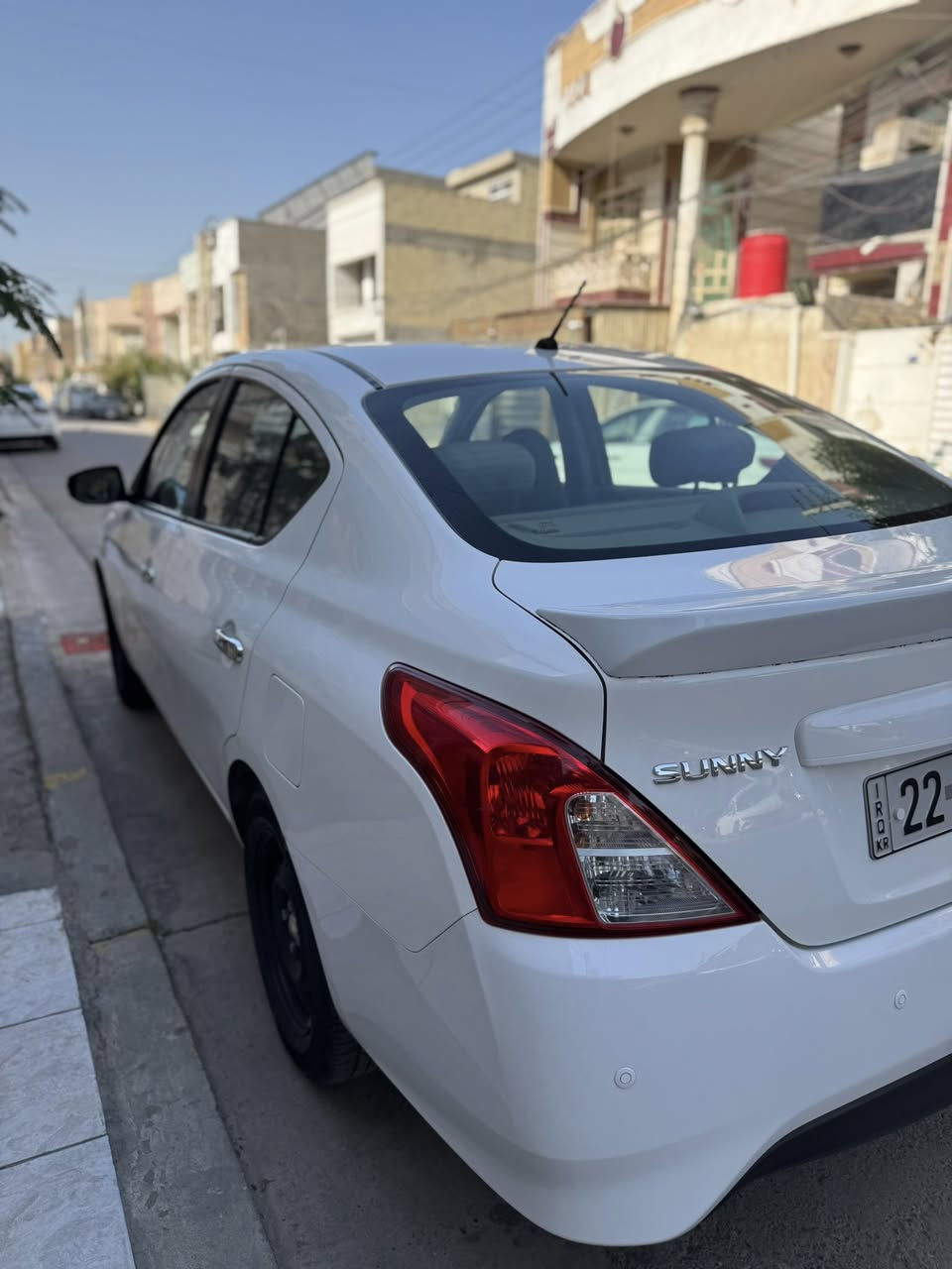 السلام عليكم ورحمه الله وبركاته حياكم الله اخوتي للبيع نيسان صني موديل 25 ماشي 34 مقابل الزياده مكفوله من الحار والصبغ فقط بها بارد بين الجاملغ والباب عله كد شبرين رقم اربيل بسمي تريد تحويل تريد وكاله اني حاضر مكان السياره بغداد الحريه السعر120 وبيها مجال شيء قليل ***********
