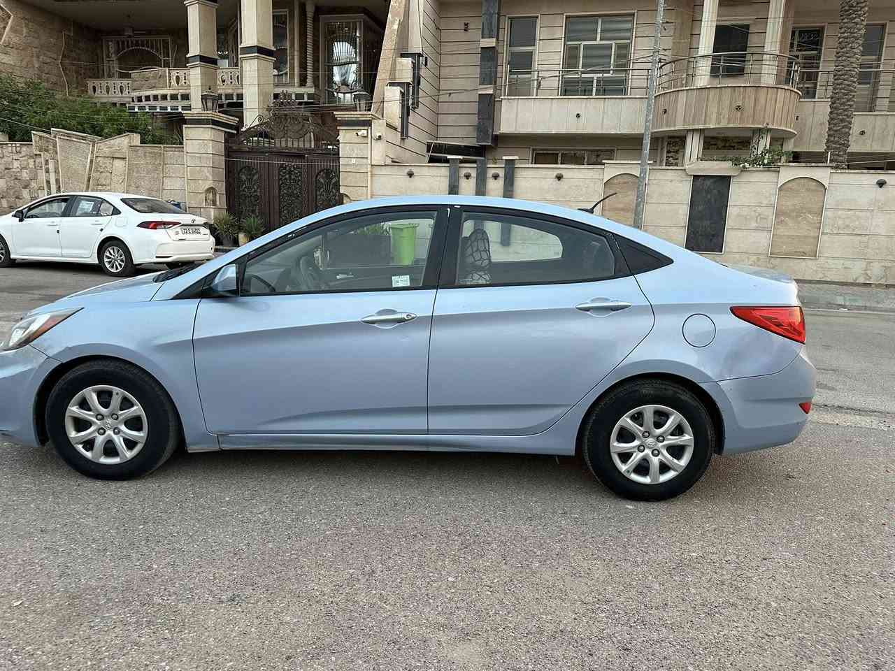وارد امريكي
بدون حادث 
مكينه 1600 
كير ومكينه كفاله 
ماشيه 126 ميل 
السعر 85$ وبيهة مجال بسيط
رقم بغداد باسمي 
مكاني واسط العزيزيه 
 ***********
***********
