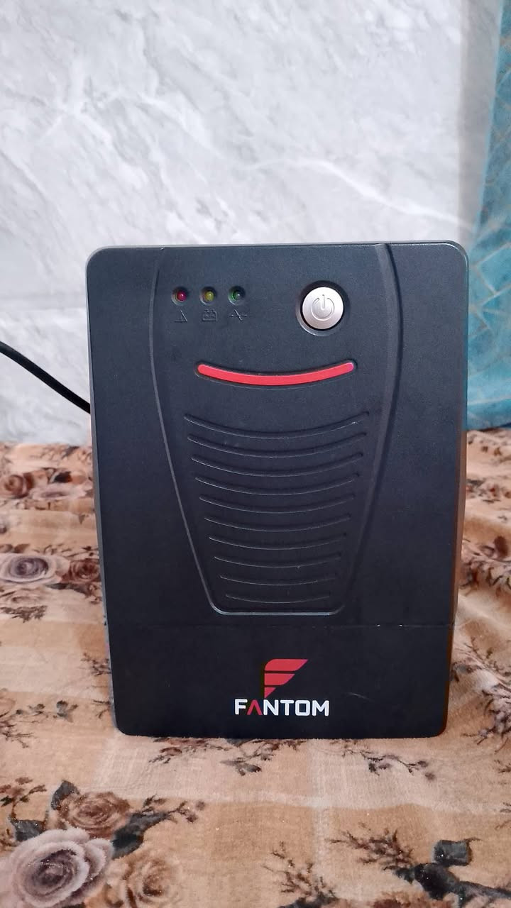 السلام عليكم ups 1500va  للبيع من شركة FANTOM اليو بي اس اشتريتة ب 90 وما ستخدمتة هواي حتة بعدة نضيف بس بدون كارتونتة لئن نشكت السعر وية التوصيل ب 60 وبي مجال هاذا رقمي على الواتساب ***********
