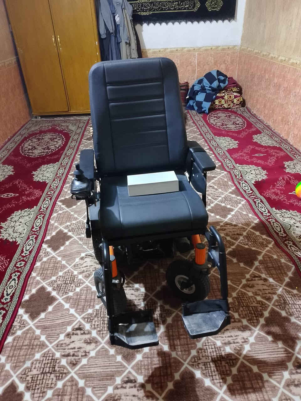 عربا معوقين البيع شحن جديده
حجم كبير شحنه الواحده تمشيك 40 كيلو 
سعره خاص ***********
