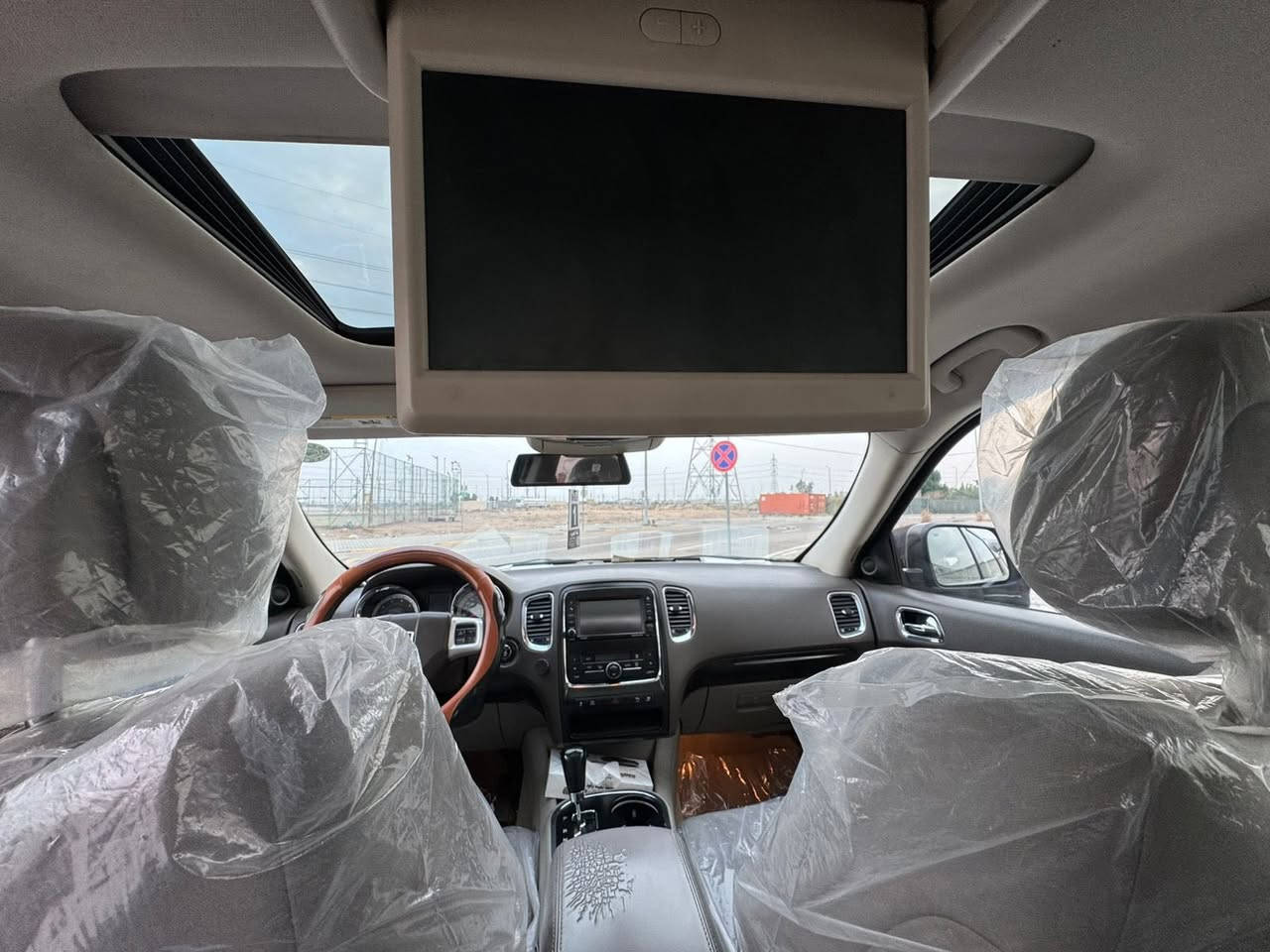 السلام عليكم (ادوات ادوات ) كارتون.      دوج دورنكو (2013) كفاله كص وسرقه ونتر بول وعشائر السياره هيمي (5700) سياره طك فلين كارتون فول فول فلو مواصفات للخير ١/١ كلش متوم ارقام وسنويه طبق الاصل عل شاصي جاهزه السياره للخير ربع متصرف عليه كير مكينه تبريد حداده تخم تاير  يعني جاهزه لللخير السياره مكانه البصره (بيع او مراوس حسب القناعه ) سعر السياره (110 ) وبيه مجال للشراي ☎️***********. متواجد 24 ساعه
