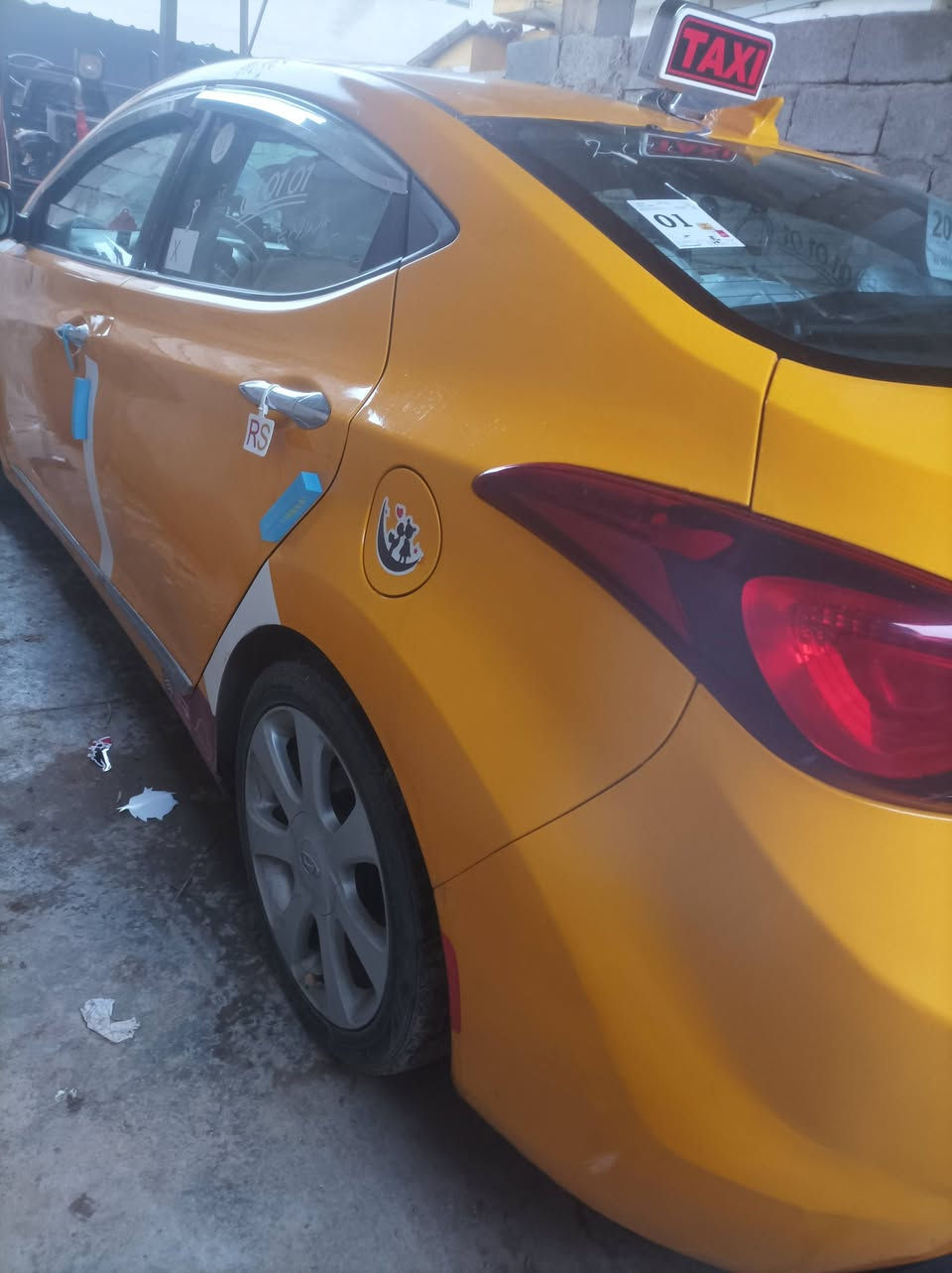 سنوايه2027مديل16بدون دواخل سعر100وبي***********
