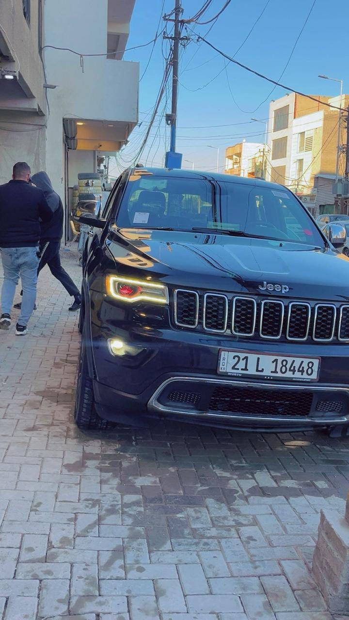 سلام عليكم
جيب 2018 لمتد فول 

مكينه امبدله مال 21 جديده

جنطه كهرباء 

حساسات خلفيه 

توقف ذاتي 

اشير بل مري 

بصمه 

شاشه كبيره 

تبريد شاشه 

دفع رباعي 4*4

كشنات جلد

بنوراما

فول تحكم ستيرن 

مثبت سرعه 

لايت زنون 

كشنات كهرباء

كامره خلفيه 

ماشيه 140ميل
كشنات تدفئه وتبريد

فول بعد بيه هواي موصفات 

مكينه بشرط كير كذالك 

مناقصه برغي 

السياره اصل 18

رقم سليمانيه تحويل او وكاله

السياره سونارهه موحود بالمنشور

***********

مكانه بغداد اعضميه

السعر 185 وبيهه مجال مستعجل
