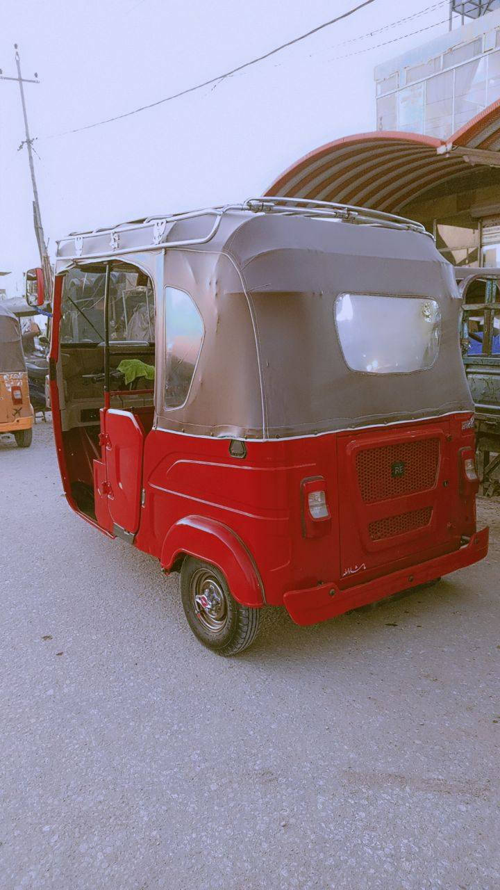 سلام عليكم تكتك 2023 شهر 4 تكتك نضيفه كلش زلق واحد ما بيها رقم و سنويه بس ا لوحات ما ماشادهن مكاني خان نص  تواصل ***********  *********** سعر 8 و 300
