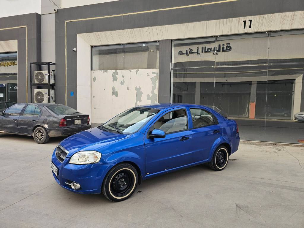 السلام عليكم 
السعر مناسب ٦٣ بيها مجال بسيط 
للبيع افيو موديل ٢٠٠٩
داخل لونين و مكينة مرغوبة
كير و مكينة و طخم كلو جديد 
كير توماتيك 
منظومة تبريد جديدة 
سيارة خام
الهزة و السنوية جديدين
و السيارة بأسمي تحويل ثاني يوم 
كابون بانزين بيها ⛽️⛽️

بيها صبغ حزام بدون دواخل شرررط 
السياره حلوه وجاهزة ما يحتاجلها مصرف دينار 

للاستفسار مراجعة مكتب منار الحدباء لتجارة السيارات وتنظيم عقود بيع وشراء السيارات موصل حي المثنى فرع إعدادية الرسالة

***********
*********** موصل, نينوى
