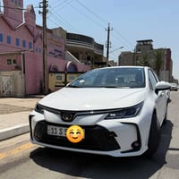كورلا هايبرد للبيع موديل 2025 ماشية 16 الف سيارة مكفوله من الظربه والص...