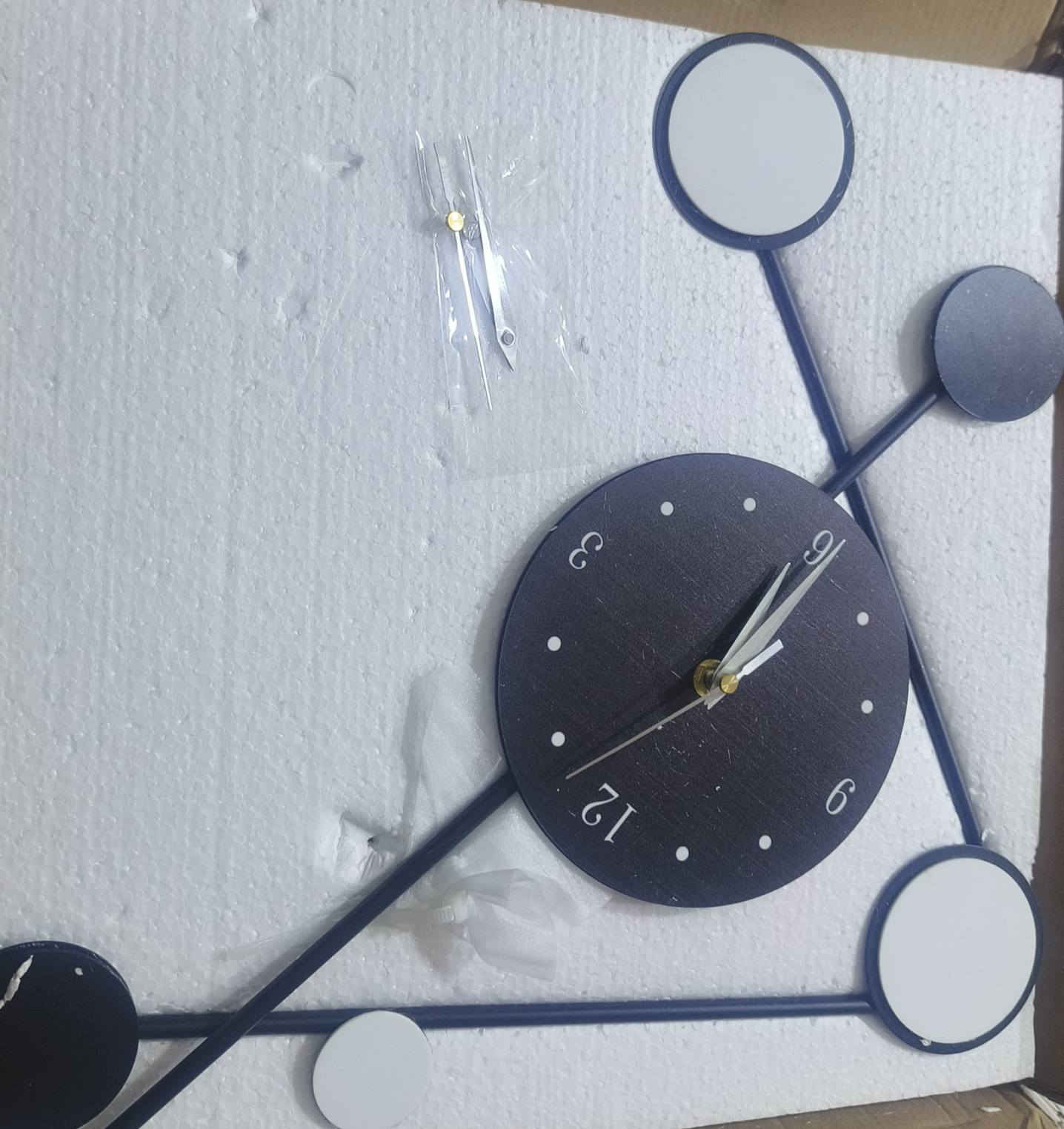 السلام عليكم
ساعه جداريه فووول ترتيب 
السعر 10 مع التوصيل كل محافضات العراق 
@إشارة


**إذا كنت صاحب هذا الإعلان وتريد حذفه لأي سبب، رجاءا أرسل رسالة إلى الدعم الفني**