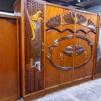 غرفه 350السعر بيع مستعجل صبغ جديد قفاله يدات  مكانها مدينه الصدر 07749...