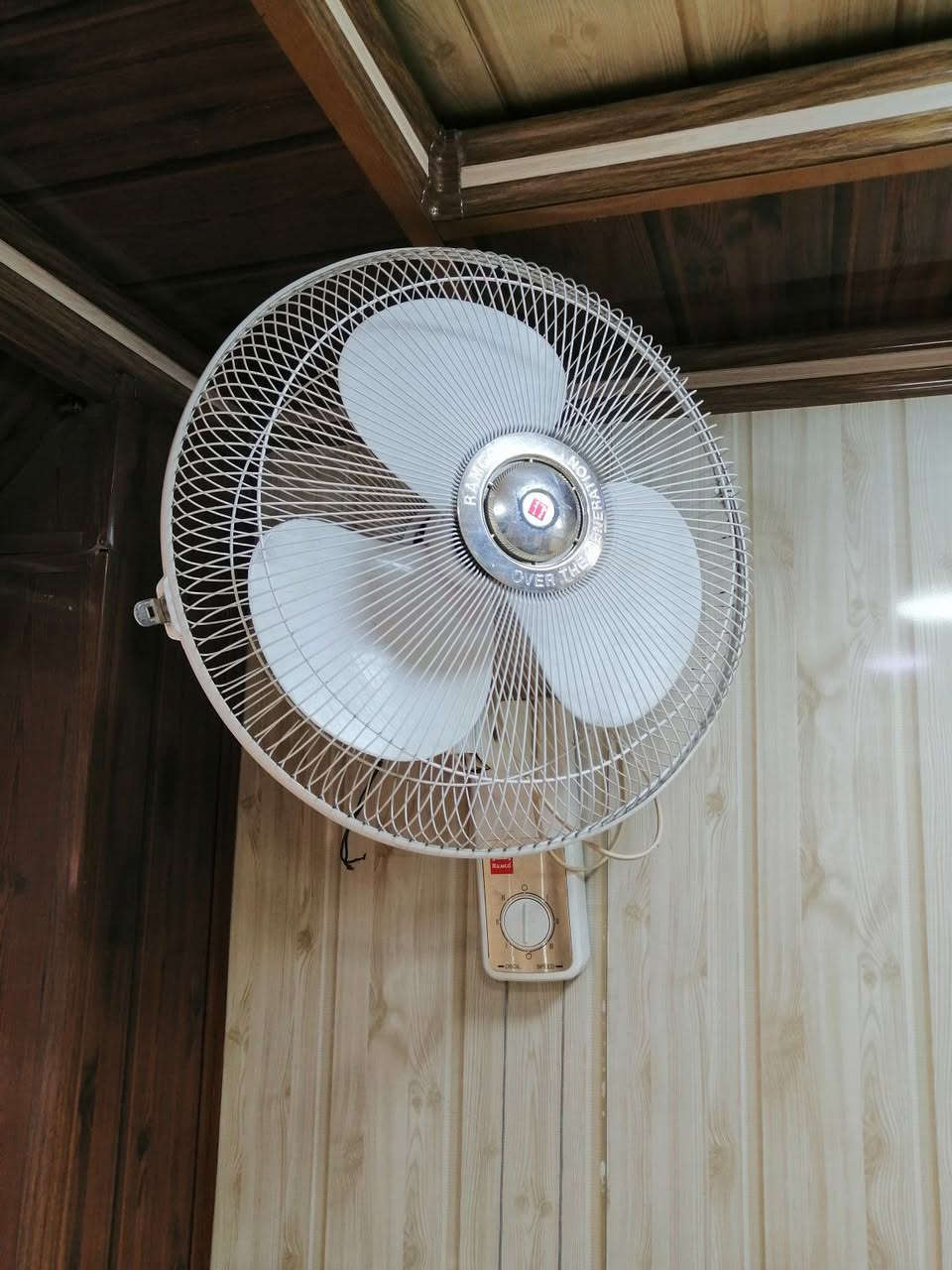 ، للبيع بان كيتيان للبيع السعر وحده 20


**إذا كنت صاحب هذا الإعلان وتريد حذفه لأي سبب، رجاءا أرسل رسالة إلى الدعم الفني**