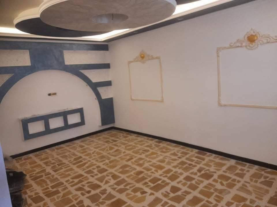 🕋بسم الله الرحمٰن الرحيم 🕋

👋السلام عليكم ورحمة الله وبركاته👋

🌄الانبار قضاء الفلوجه 

🏡 بيت 

#للبيع حي الشهداء قرب مرطبات مشمشه وقرب شارع المنجزات  

🚧 بناء طابوك 

📐المساحه 250م الوجه 12.5م النزال 20 
 
 

📃طابو صرف سند تحويل ملكيه بسم شخص واحد 

🛣️شارع 8 م  ثاني بيت من شارع 12م   تبليط خدمات مجاري نافذ على الشارع العام 

🏠طابقين

🔵استقبال 
🔵مطبخ 
🔵غرف عدد 5 
🔵مناور 
🔵صاله 
🔵صحيات 2

 

💲#السعر المعلن 142مليون  وقابل للتفاوض مع صاحب العقار 

‭0786 959 8192‬
