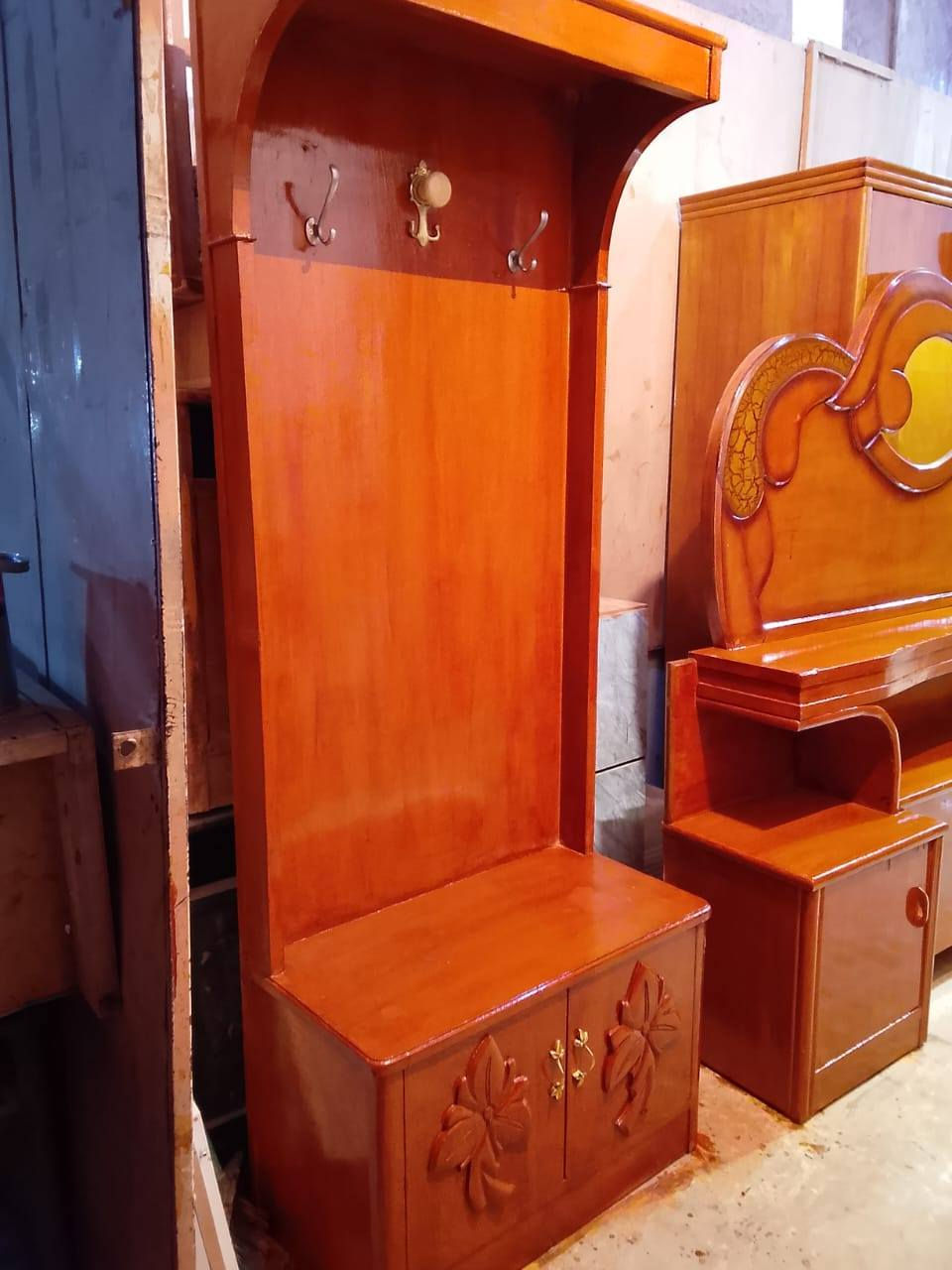 غرفه ام خمسه نجاره اخت الجديده البيع السعر خمسميه الف وبيه مجال الحله ابو غرق وتساب او تصال ***********
