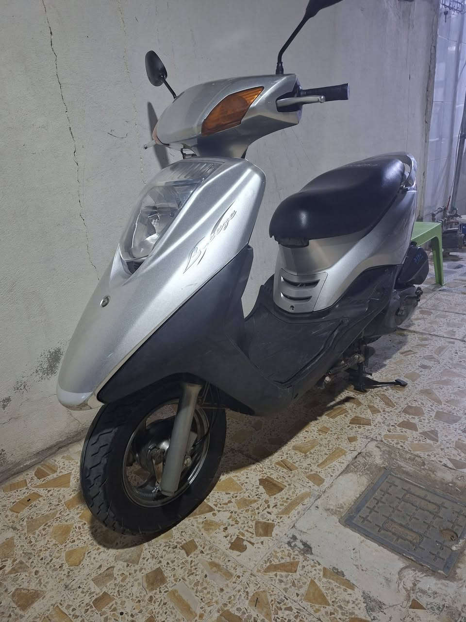 السلام عليكم 
دراجه بريز لايت ناصي للبيع ١٤٠ كابريتر الدراجه مكفوله كهربايات سلف هندر كله شغال حتى قفل استيرن الدراجه متكامله ما تصرف عليه الف العنوان ديالى بني سعد السعر ٧٠٠ و بيهة مجال حك الجيه 
***********
