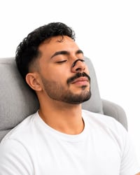موسع أنف مغناطيسي • يخفف الشخير • مقاسات متعددة