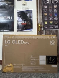 LG C3 • 42 بوصة • شبه جديد