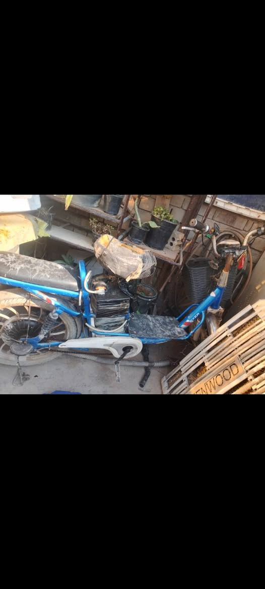 السلام عليكم دراجه شحن مستعمله لبيع فقط نقص شاحنة غير متواجد على الفيس بوك اتصل على الهاتف ***********
