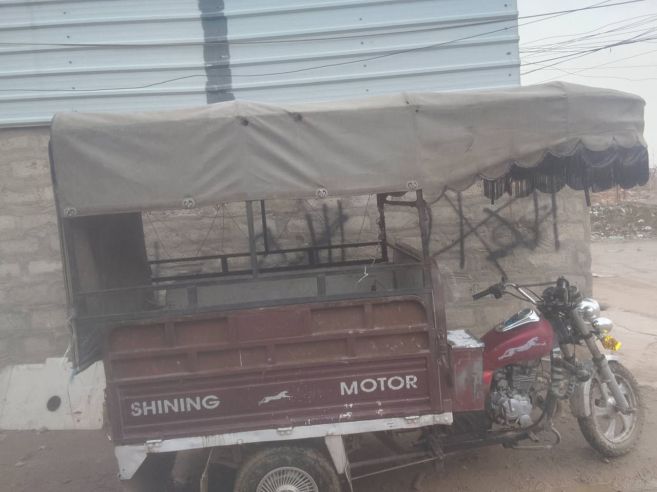 السلام عليكم محجل للبيع 75
***********
