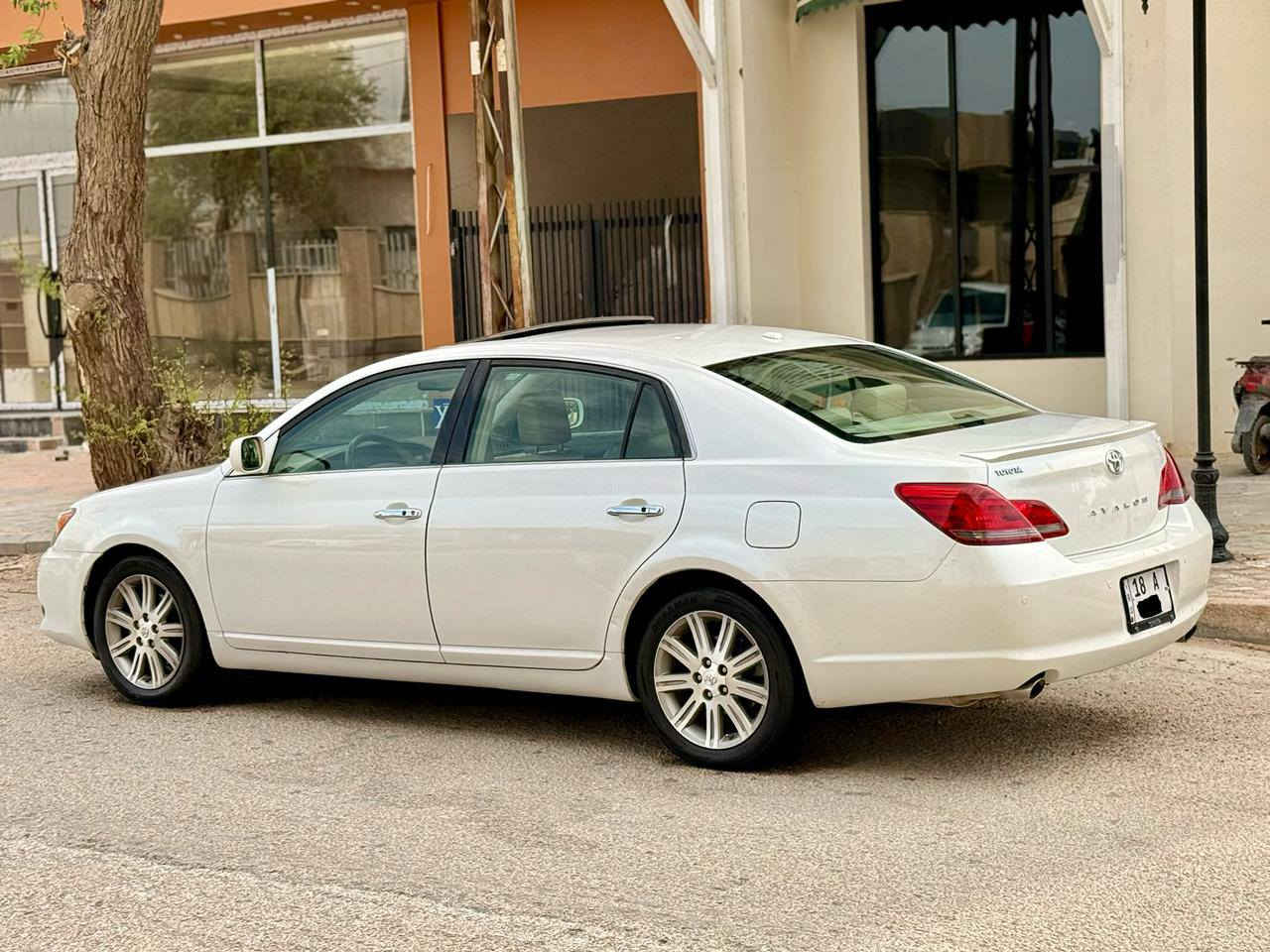 افلون 2009 خليجي السعر 127 قابل للتفاوض الاستفسار ***********مكفوله كفاله عامه ضربه وصبغ وتبديل فول مواصفات لمتدد 5 بصمات فتحه كشنات جلد كهربائيه حساسات برده خلفيه دواخل بيجي تبريد امامي وخلفي محرك وكير مكفولات V6. 3500 السياره جاهزه اي نقص ما بيها تخم تاير رقم بابل الدولي سنويه لل31 رقم مميز ((مكاني كربلاء ))
