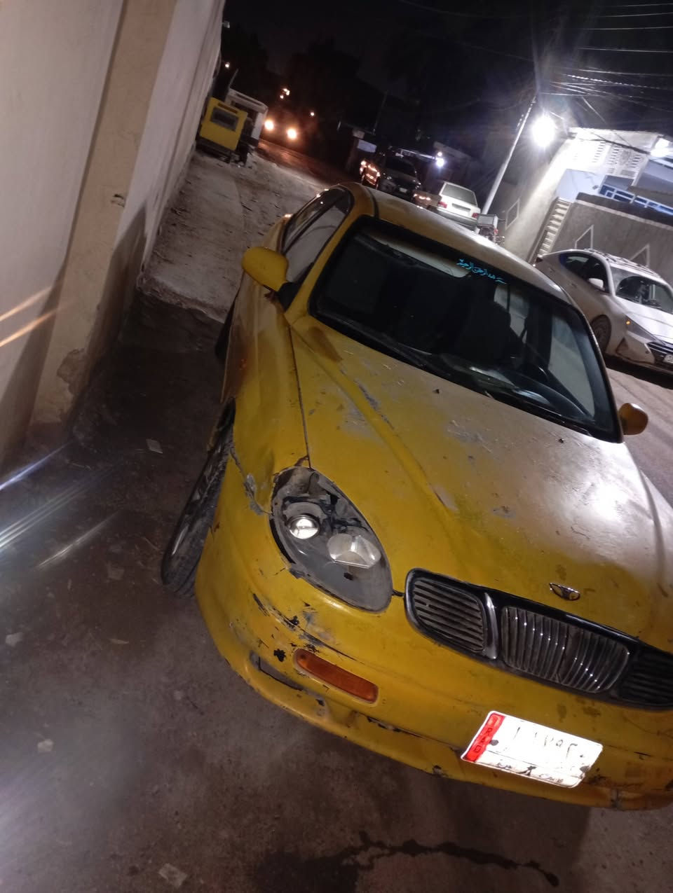 السلام عليكم سياره للبيع موديل 2000دايو لمنز  رقم كربلاء سعر 25ترهم مراوس سيارة حداديه موزينه اليحب يتصل على الرقم ***********
