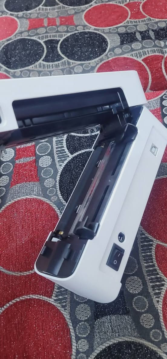 طابعه حرارية  للاستيكرات
السعر ٣٥
العنوان بغداد. فلكة سلمان باك 
وات ساب ***********
