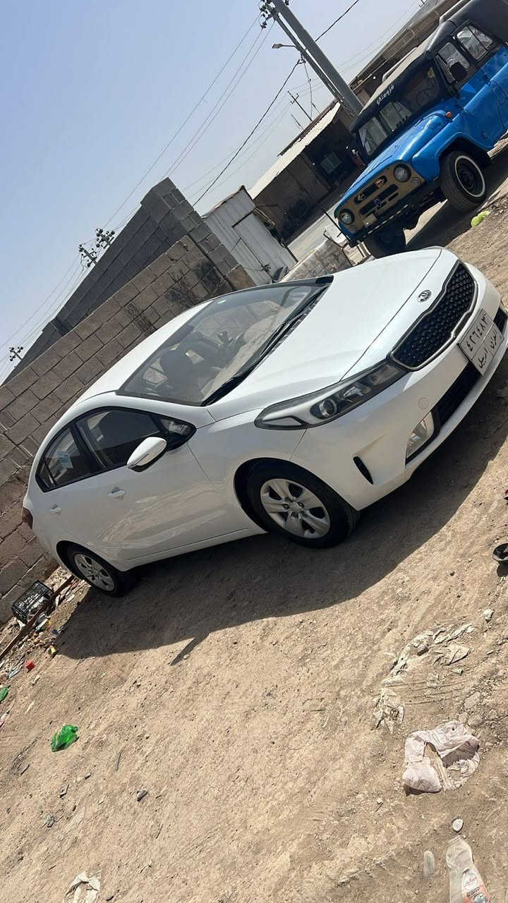 سلام عليكم
سيراتو للبيع موديل 2017

محرك 1600

مكفولة كفاله عامه

رقم اربيل تريد تحويل تريد وكاله

سياره جديد بمعنه الكلمه

***********

*********** 

مكاني واسط الصويره شارع المعارض

ترهم مراوس حسب القناعه
