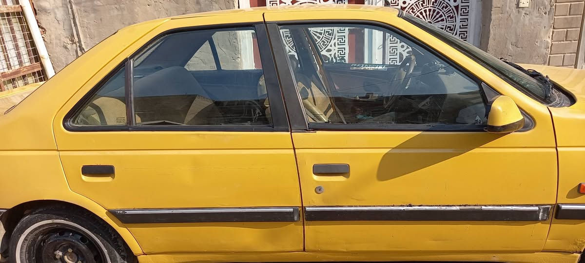 سلام عليكم بيجو لميس موديل ١٣ سنويه الى ٢٧ السعر ٣٣ ورقه بيها مجال الرقم ***********
