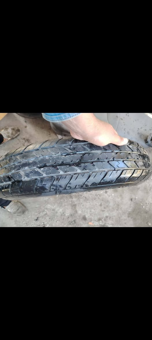 سبير سيدونا حجم ١٧نضيف ***********سعره ٥٠مكاني بلرميثه
