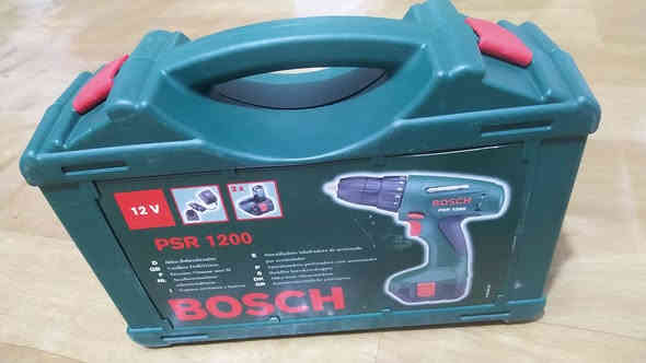 درين شحن ماركة شركة ( بوش  الامانيةBosch )   هو أداة يدوية مدمجة وقوية مناسبة لمهام الثقب والفك/ويا بطاريات 2 قطعة نوادر اصلي اصلي اصلي 👇 سعر 55 ألف وبل عافيه ***********
