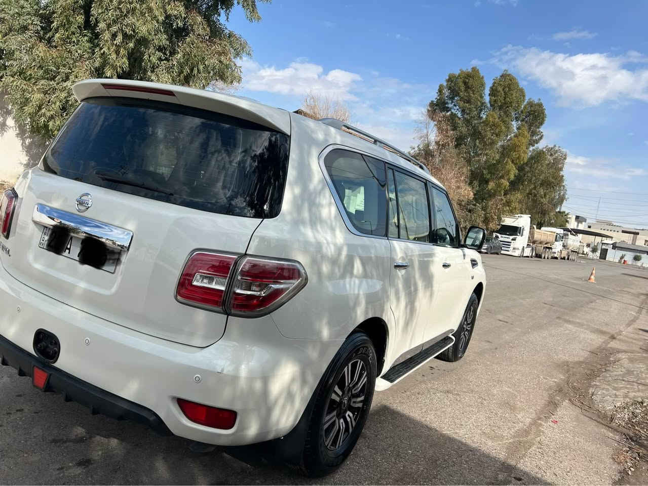 نيسان پاترول موديل 2016
سياره فول مواصفات محرك مرغرب V8 سلندر
سياره بدون صبوغ بدون تبديل فقط مكانين علبارد 
محرك مامفتوع شرط
سنويه و رقم جديد
مكان اربيل 
*********** أربيل, العراق
