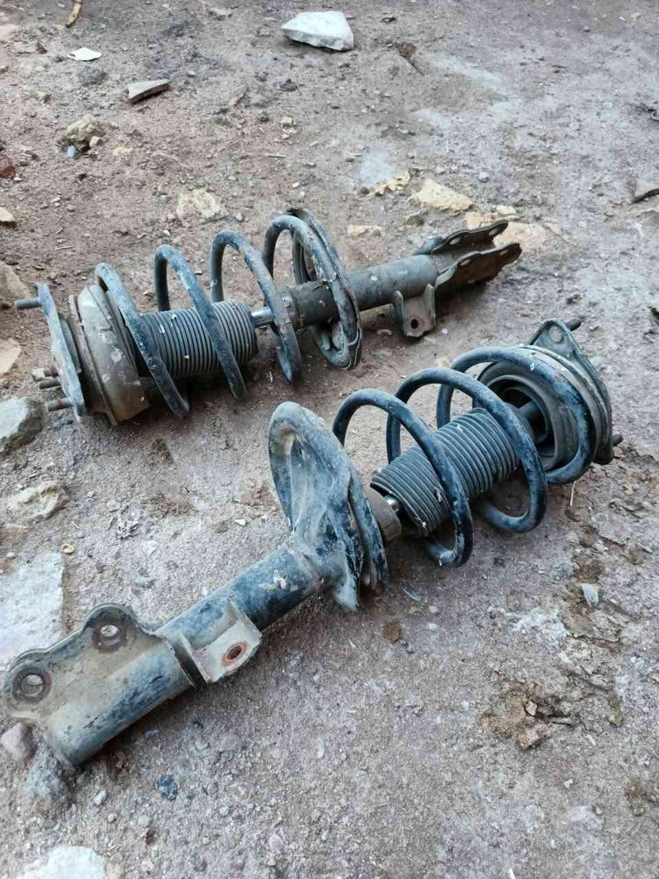 غراض النتره صابونه 11 زوج لايت تجاري وتك صلي وزوج بك لايت صلي وتك تجاري وزوج دبلات  مستعمل مع دركه تصال على ***********
