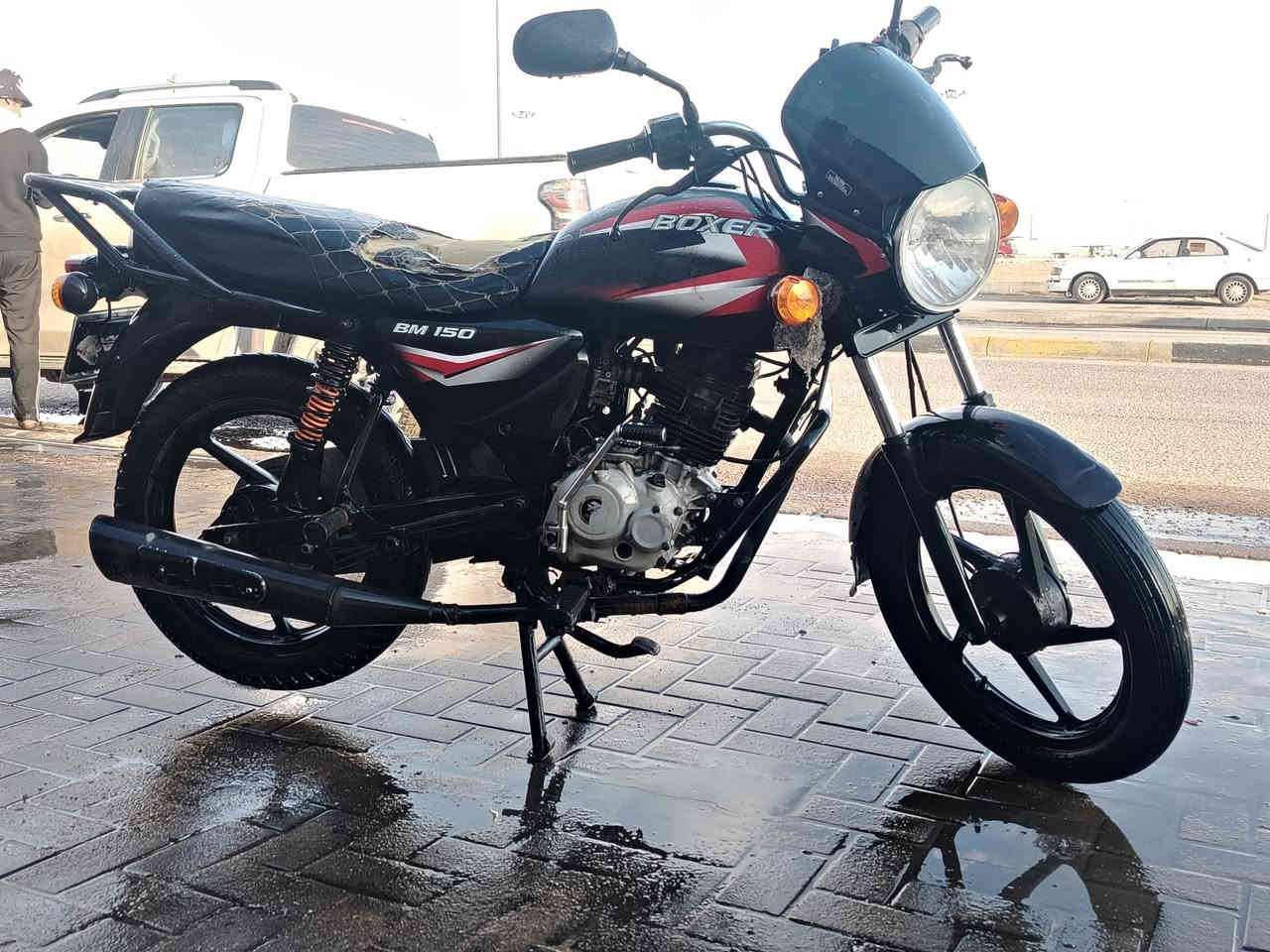 دراجه بوكسر البيع مديل 22مكينه مجفته شركه يم ابو كريم  مكاني قبله *********** رقم وسنويه
