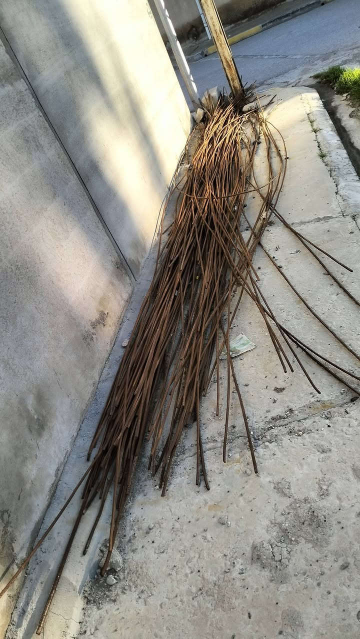 للبيع شيش تسليح 
الهاتف *********** 
          ***********
