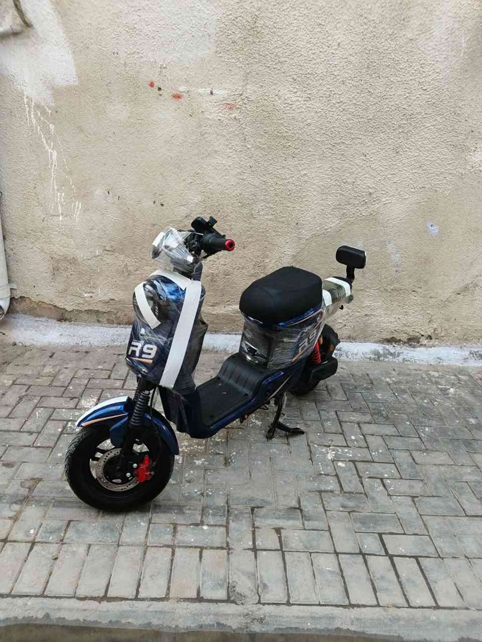 دراجه شحن r9. 2026
دراجه شحن r9    2026 

العنوان الحيانيه 

دراجه غراضها كامله 

بيها ملاحضات قليله 

البطاريات كفاله 

400 ألف سعرها قفلل
الرقم ***********
