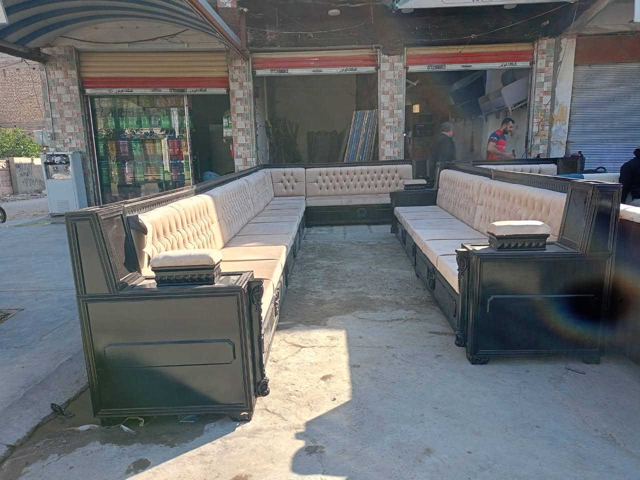 سلام عليكم 
معمل الزهيري لعمل جميع انواع الدواوين والتخومه حسب طلب وجميع موديلات تركيه حسب طلب زبون 
مواد العمل 
بلوك بلاويد  18ملم
خشب جام روسي انج تارس 
اسفنج هاي اكسترا 10سم ضغط 
اجود انواع الاقمشه التركيه مبطن من شركة السلطان 
للاستفسار مراسله ع خاص او الاتصال ع رقم ***********واتساب 
بادارة حسين الزهيري
