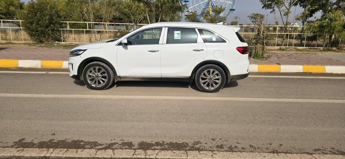 السلام عليكم
سورنتو 2020  خليجي كويتي6 سليندر  ، 7 راكب خليجي مكفوله كفاله عامه،  دبل شباج
فول مواصفات عدى الفتحه
نظام ترحيب 
بصمه ابواب وتشغيل 
لايتات زينون 
 كشنين كهرباء  
كامرا خلفيه 
دبل حساس امامي خلفي
 فول تحكمات ستيرن 
بردات خلفيه 
٣ انظمه قيادهة
سايد بريك بصمه
صندوك كهرباء 
تبريد ٣ قطع 
وبقيه المواصفات معروفه
سيارة جديدة جاهزة من كل شي  سيارة جديدة شركة ماتصرف عليه دينار  رقم الانكليزي الجديد وهزة جديدة ماشية 110الف كيلو السعر٢٤٨ وبيه مجال للطيبين العنوان صلاح الدين بلد  *********** بيه وتساب ***********  علمن السياره جديده عل الشركه يرهم مراوس حسب القناعه
