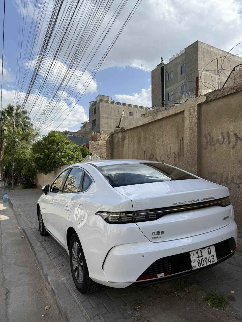 بي واي دي دستروير السياره 2025 مرقم بغداد ماشيه 6000km باسمي السياره ،السياره حلوه مواصفاتها العاديه اللي تجي فقط بدون فتحه بيها السعر 20مليون و500 قفل مكانها بغداد للاستفسار ***********
