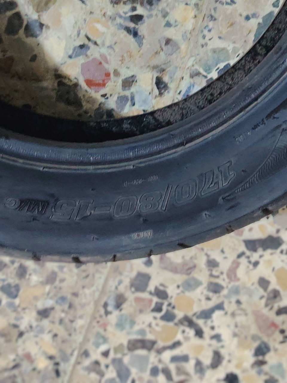 اسلام عليكم
متوفر غراض هوندا شادو
تاير خلفي نظيف جدا خالي من البنجر او ركعه اخو الجديد وياه تاير امامي ايضا مابي بنجر بس ممسوح ثنيهن ب50 الف وبيهن مجال بسيط

ويوجد دبلات سبرنك هوندا شادو زوج نظيف ب30 الف
مكاني بغداد نهايه حي اور منطقه سبع
***********
***********
