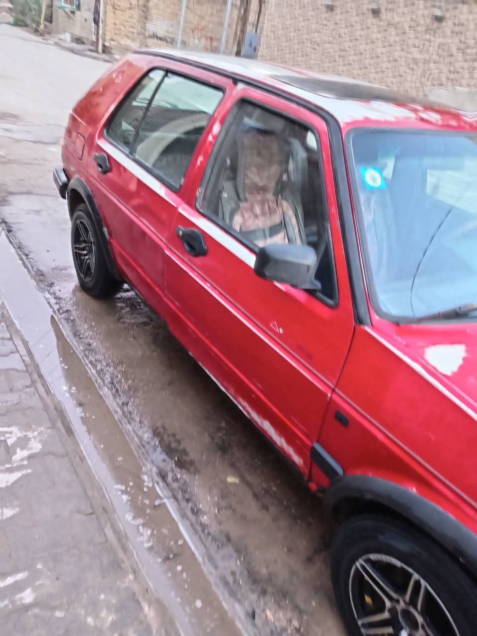 السلام عليكم كولف للبيع مديل 91 جهزه من كلشي السعر 30 وبيه مجال*********** مكان نجف
