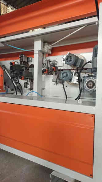 لاصقه 4مراحل  اوز قونيا. تركي 
2021موديل 
اربيل صناعه جنوبيه خلف شركه اوسكار فرع نجارين 
***********واتساب 
***********واتساب
