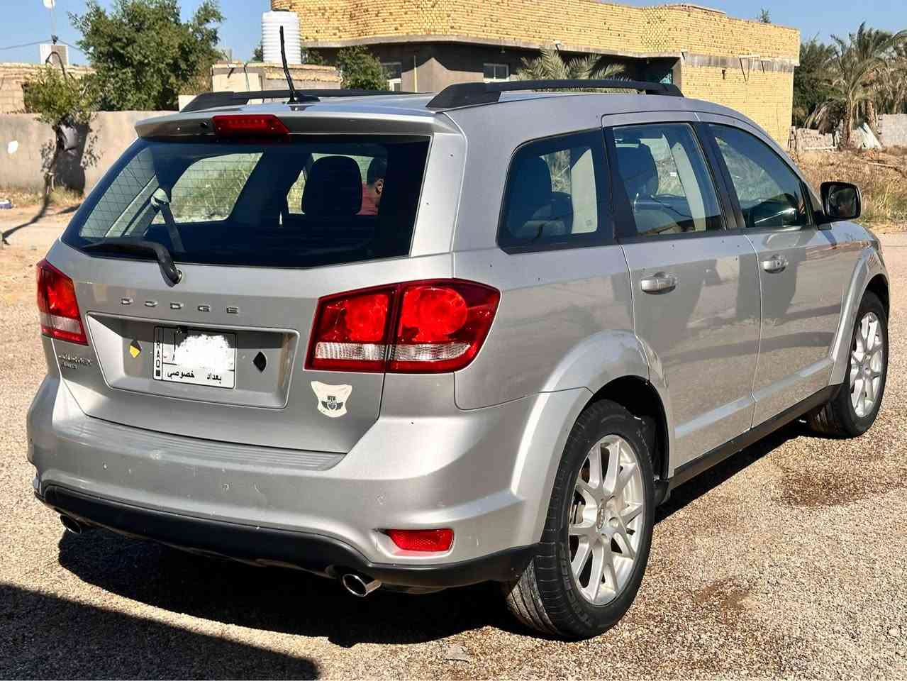 جورني 2012محرك 6سلندر 3قطع تبريد سياره جاهزه من كلشي تبريد تدفئة طخم تواير رقم بغداد مداور ثاني يوم 
سياره داخله للعراق تقرير وبلعراق بيها بس باب مبدل 
استفسار اكثر اتصل وبلخدمه ‭0781 241 7459‬مكان السياره ناصريه رايديها 110وبيها مجال قليل ناصرية, ذي قار
