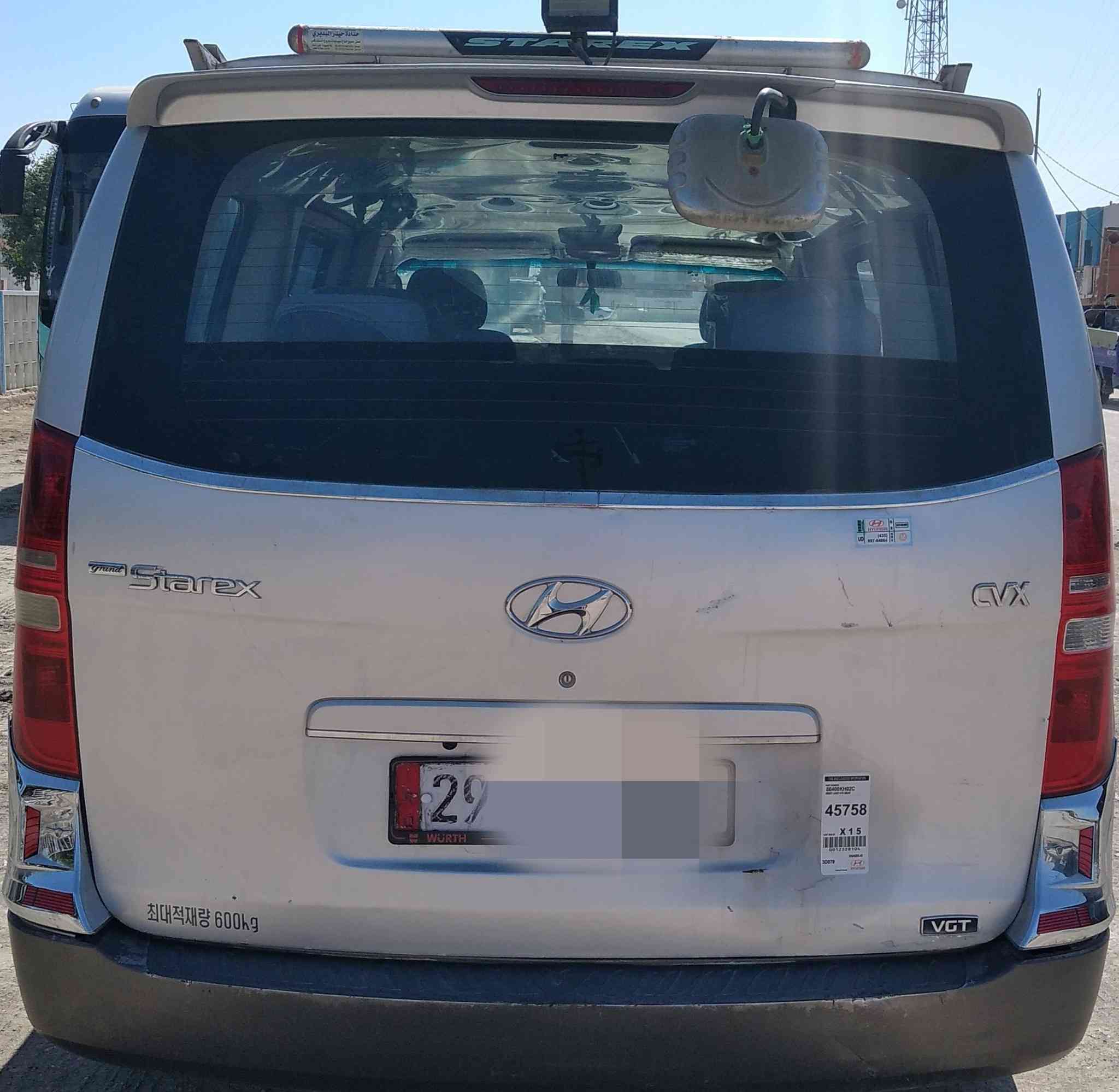 السلام عليكم سياره ستاركس 2008 مسكر اصل كير عادي تخم تاير   كير مكينه حداديه  تبريد كفاله  رقم واسط انكليزي السياره بسمي مداور ثاني يوم 
سياره بيه شويه ملاحضات بيه الجاملق الخلفي بارد والثاني صبق  قليل بدون ظربه   الاستفسار علا هاذا الرقم ***********  وبيك خير وتدلل   مكان الحمزه الغربي
